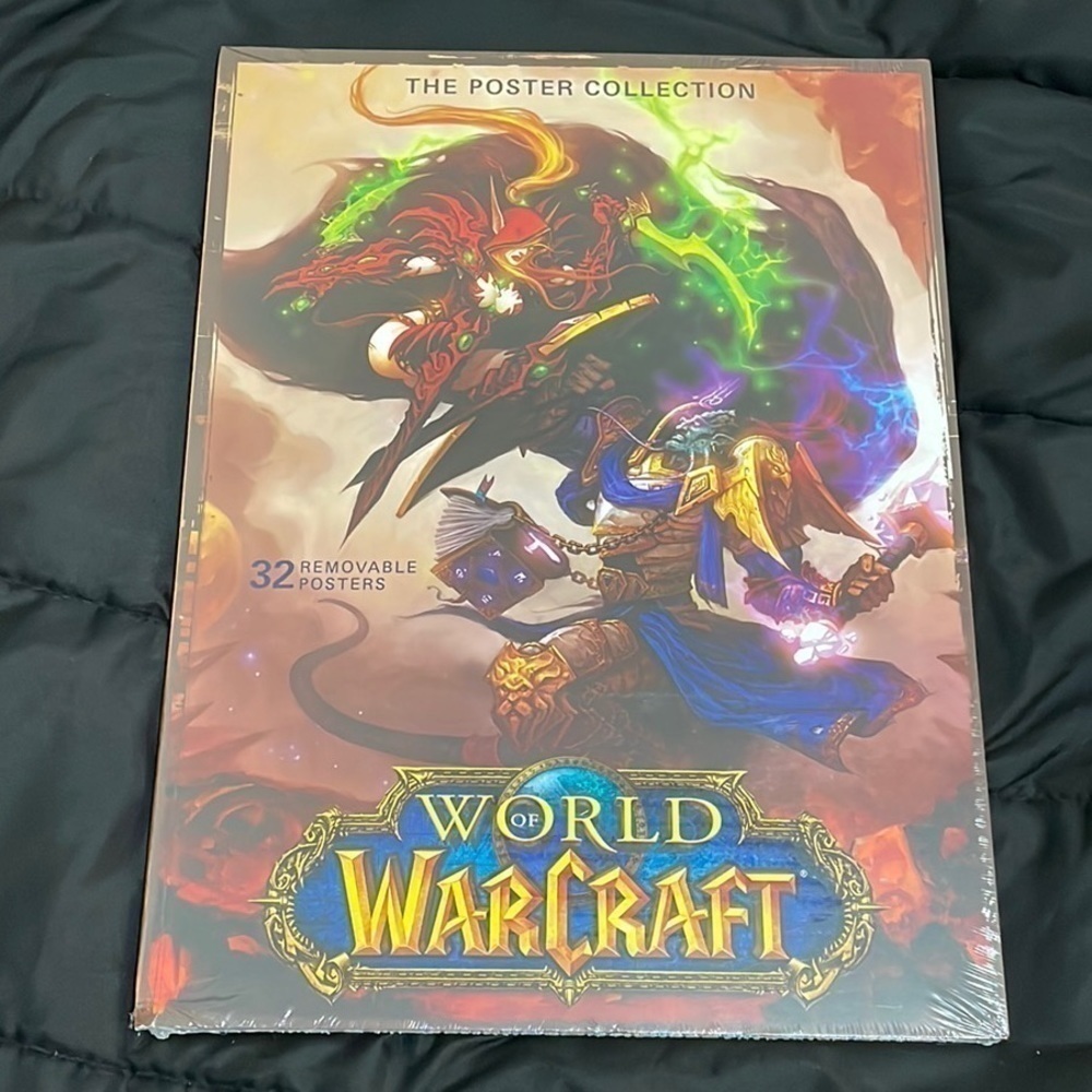 World of Warcraft 32-Poster Book